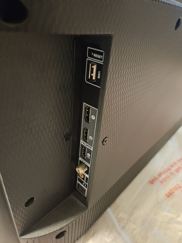 TCL 40” CLASS 3-SERIES FHD LED ROKU SMART TV - 40S325-CA image indicator(4)