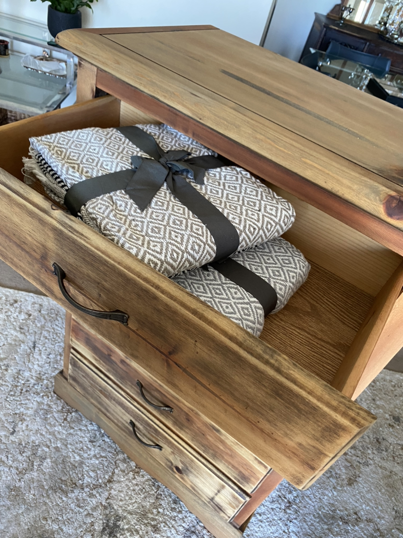 excellent condition,high quality solid wood chest of drawers thumbnail