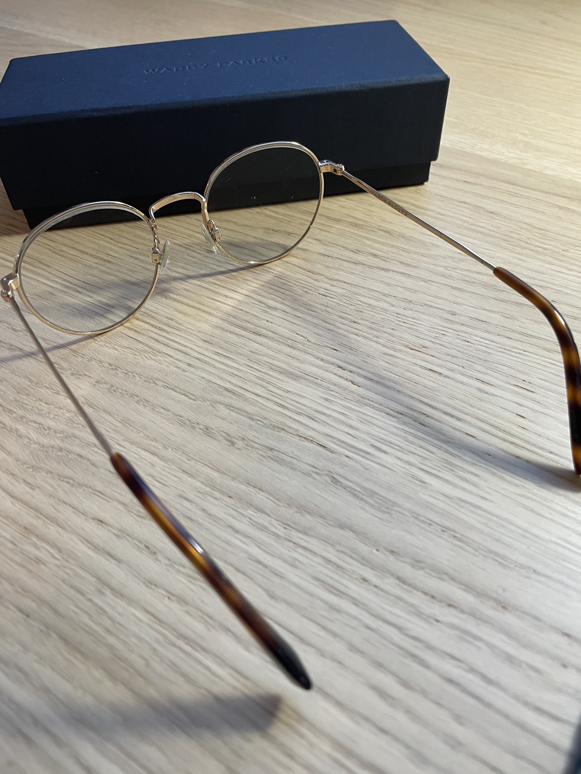 Warby Parker image indicator(3)