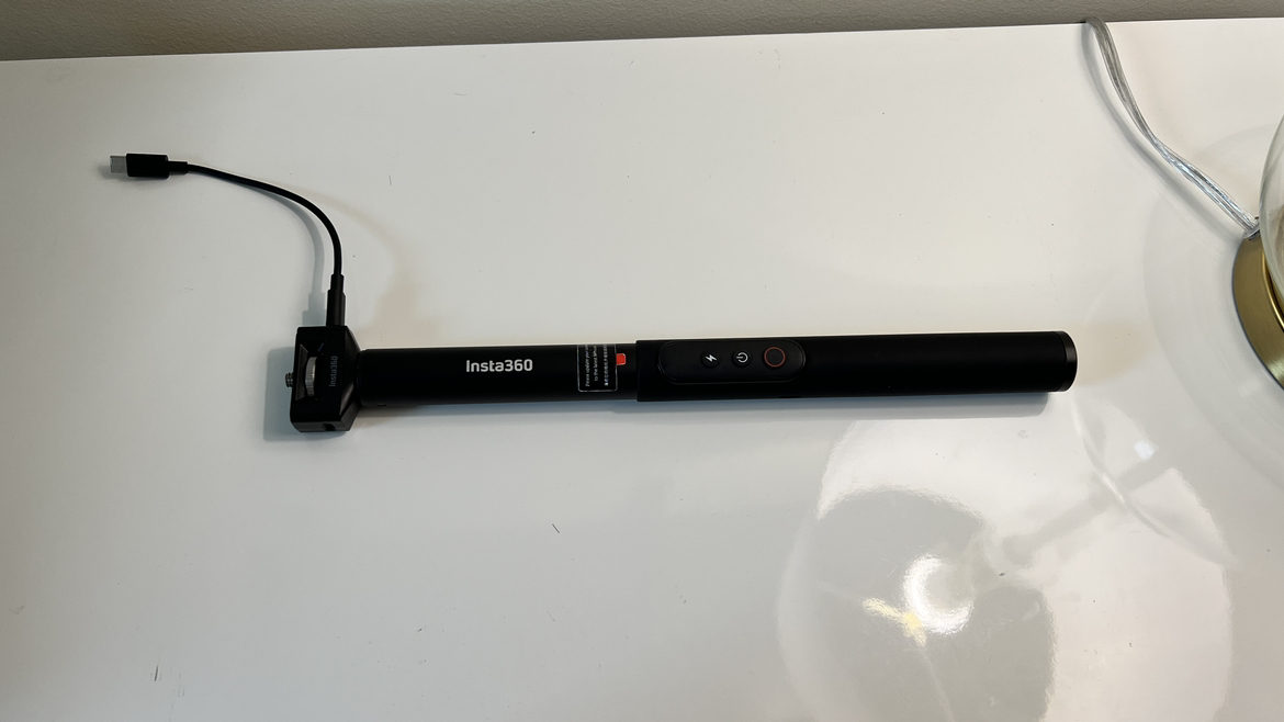 Insta360 charging selfie stick
