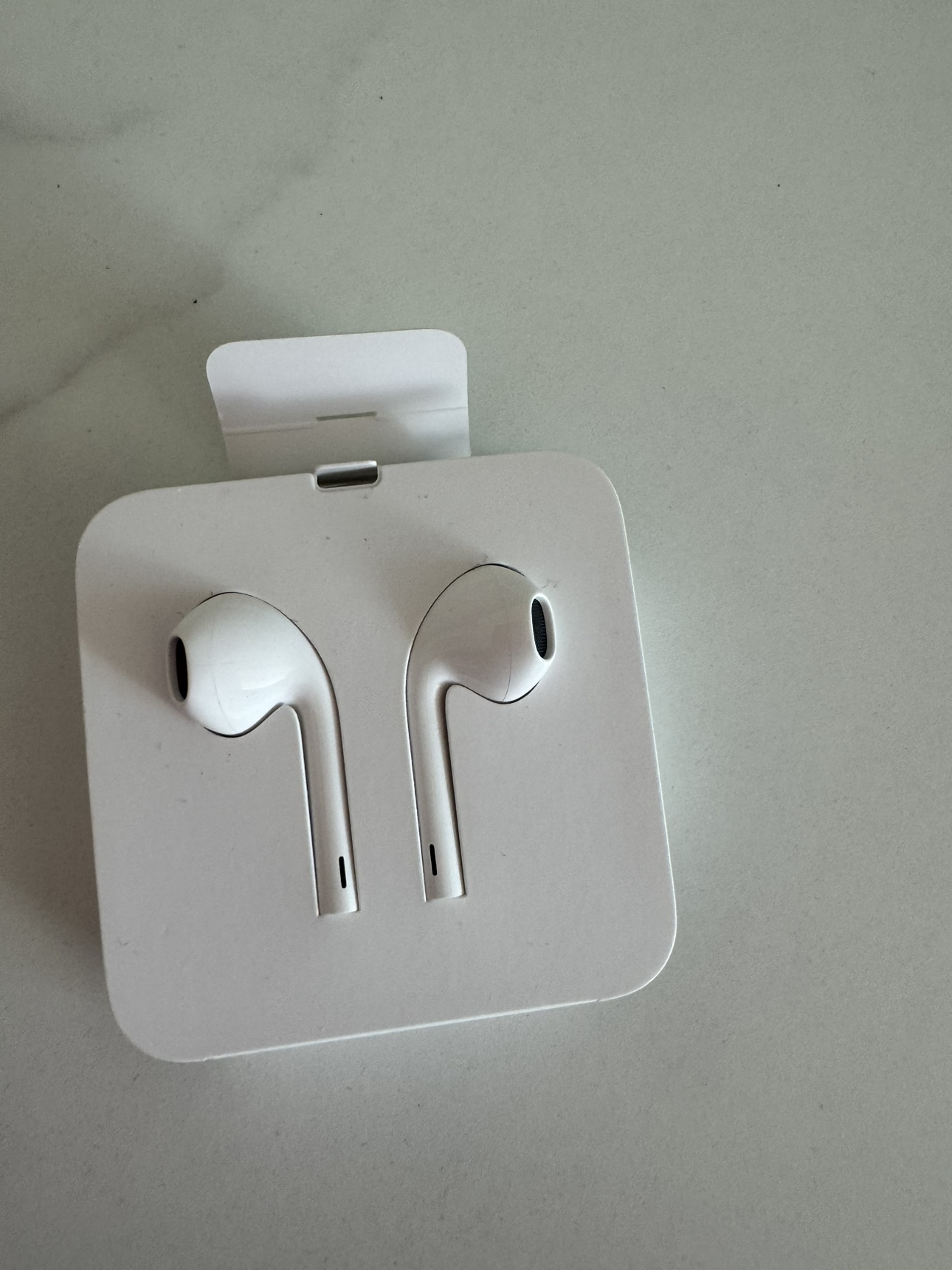 Lighting connector Apple wired earphones thumbnail