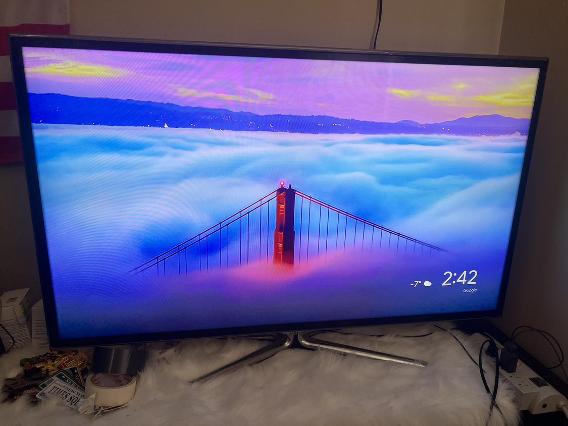 Samsung - 50” smart tv thumbnail