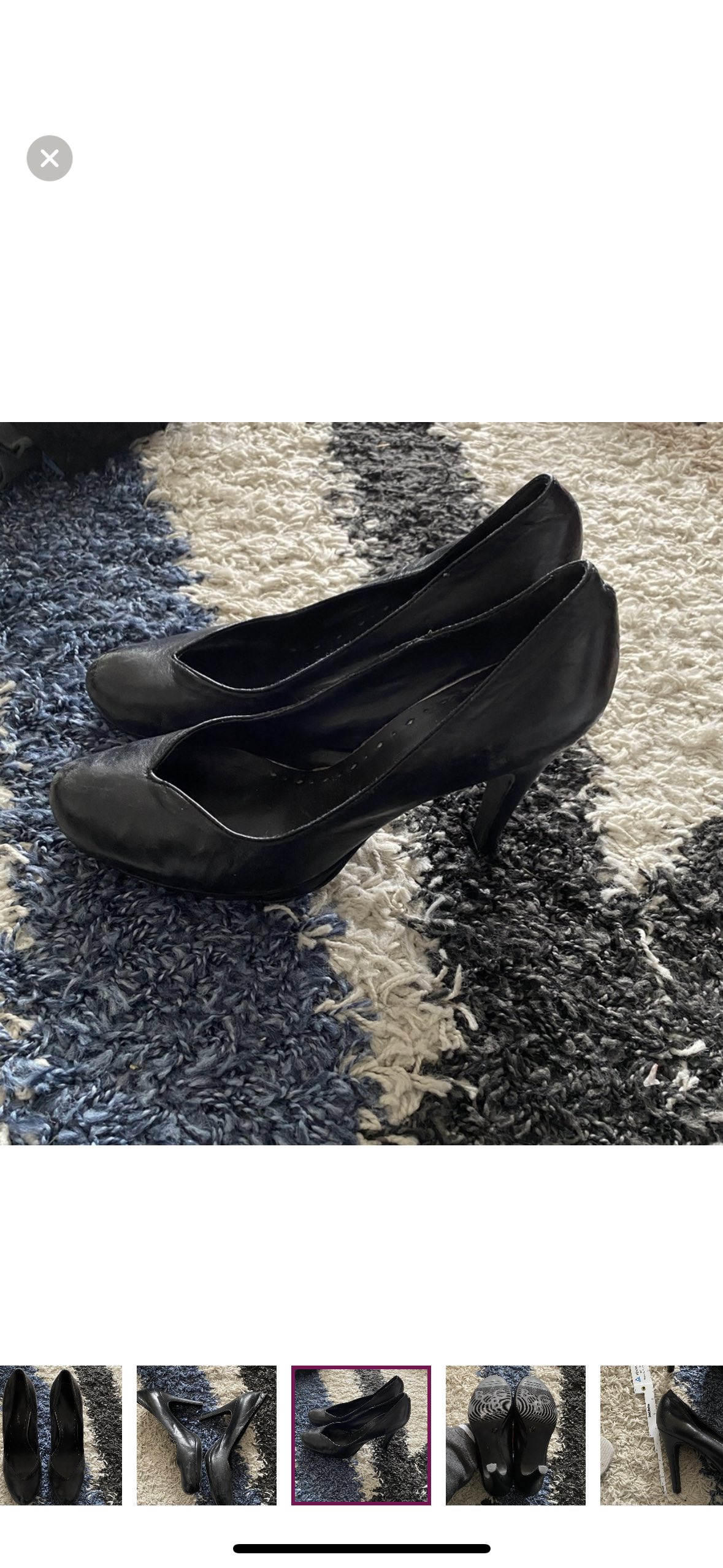 Black BCBG Pumps image indicator(4)