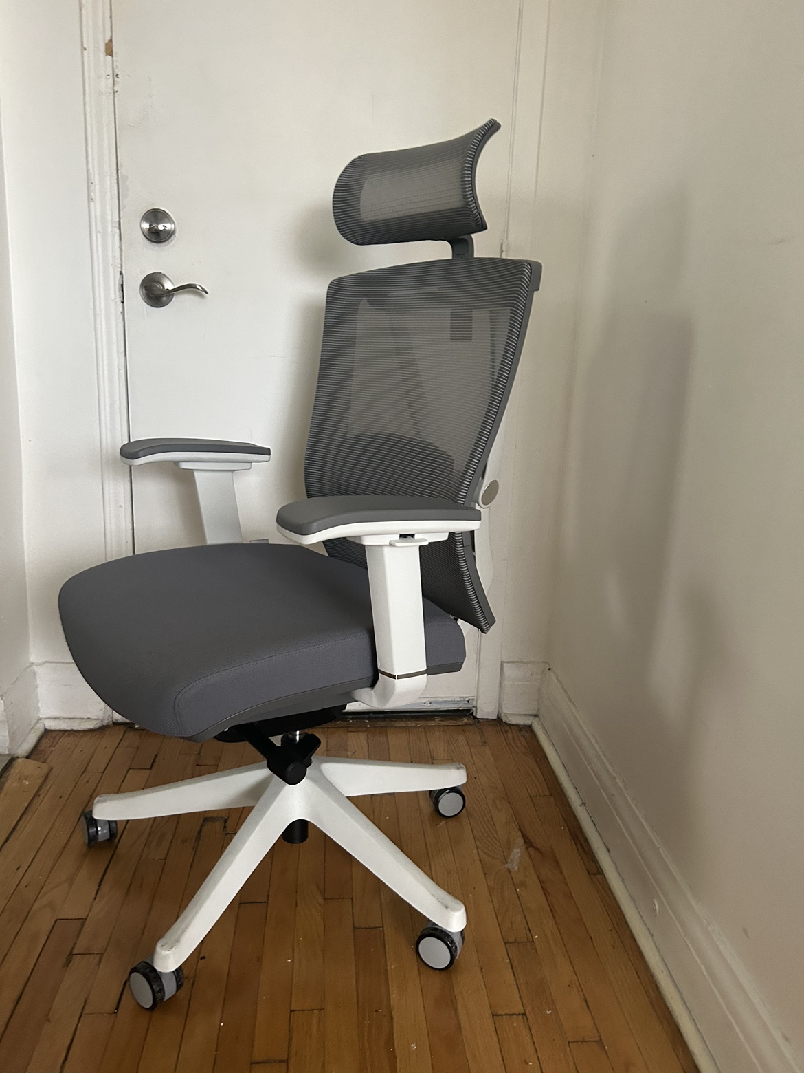 Ergonomic Lumbar Support Office Desk Chair image indicator(3)