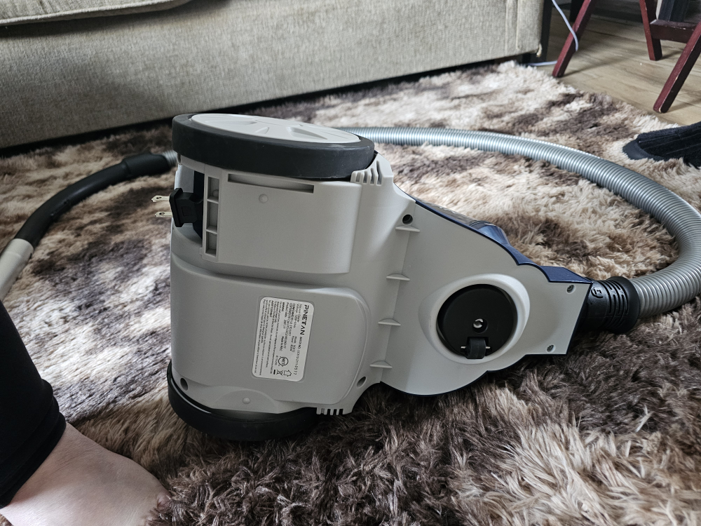 canaster vacuum - photo 4