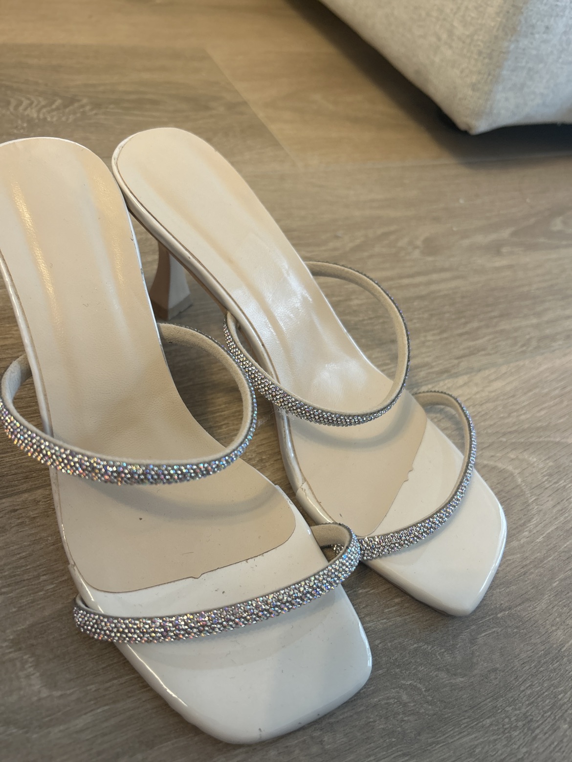 White open toes sandals - photo 2