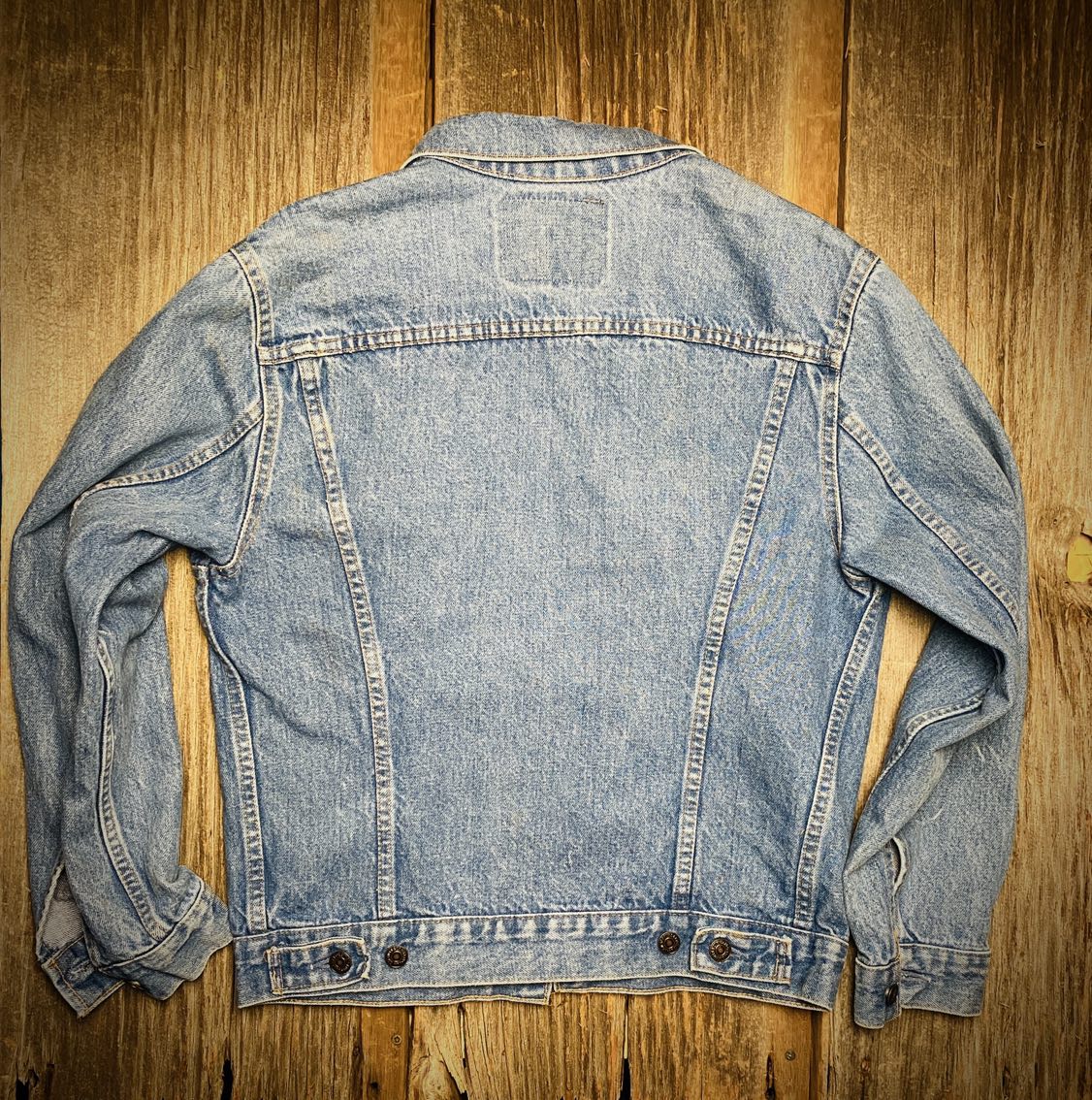 1980s Levi's Canada 75505-0211 2 Pocket Denim Trucker Jacket 38R - photo 2