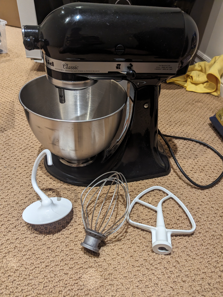 Kitchen aid stand mixer