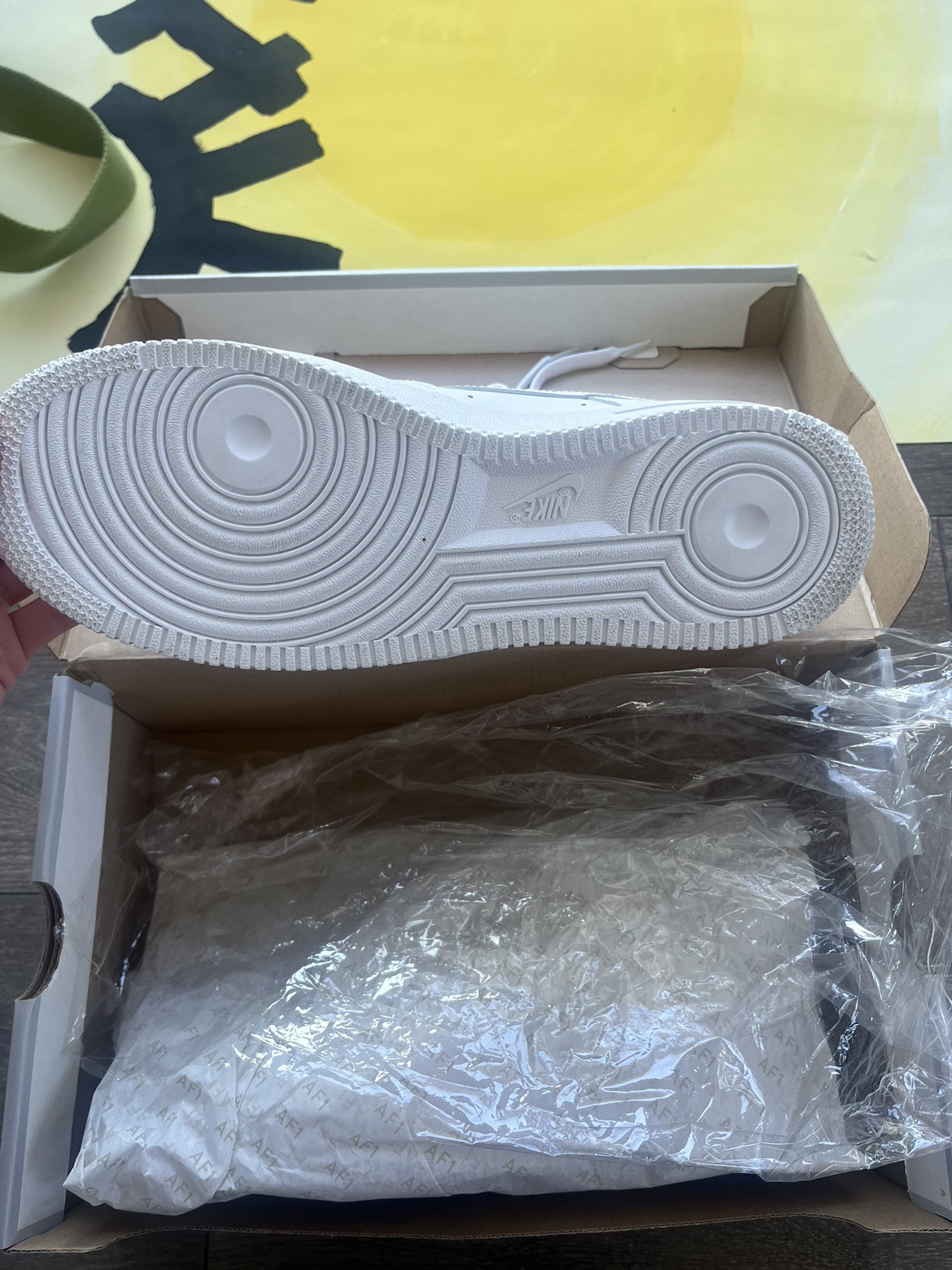 NEW Men’s White AirForce 1 -Size 8 US - photo 4