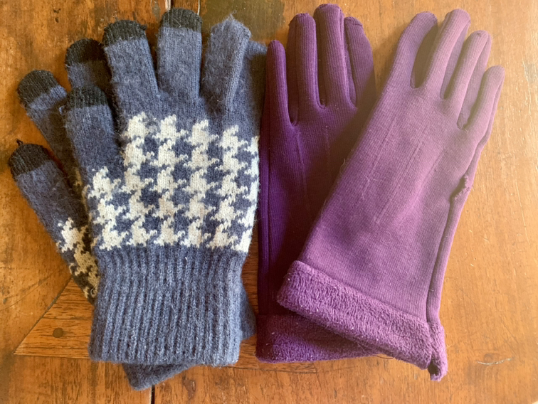 #freecycle 2 pairs of gloves thumbnail