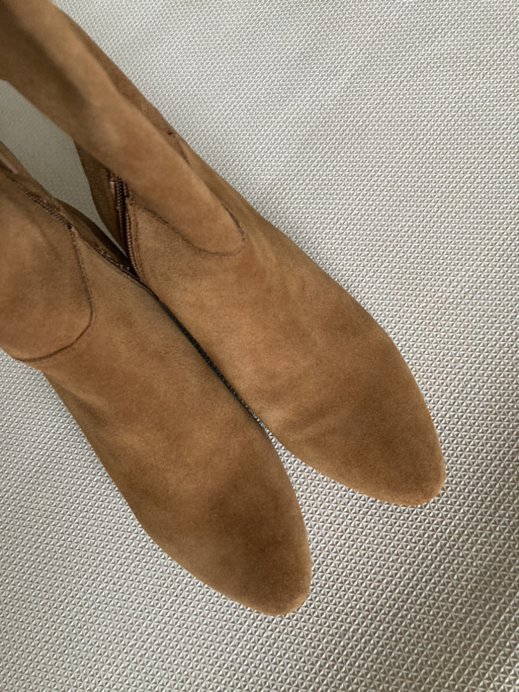 Aldo suede high boots size 6.5 image indicator(2)