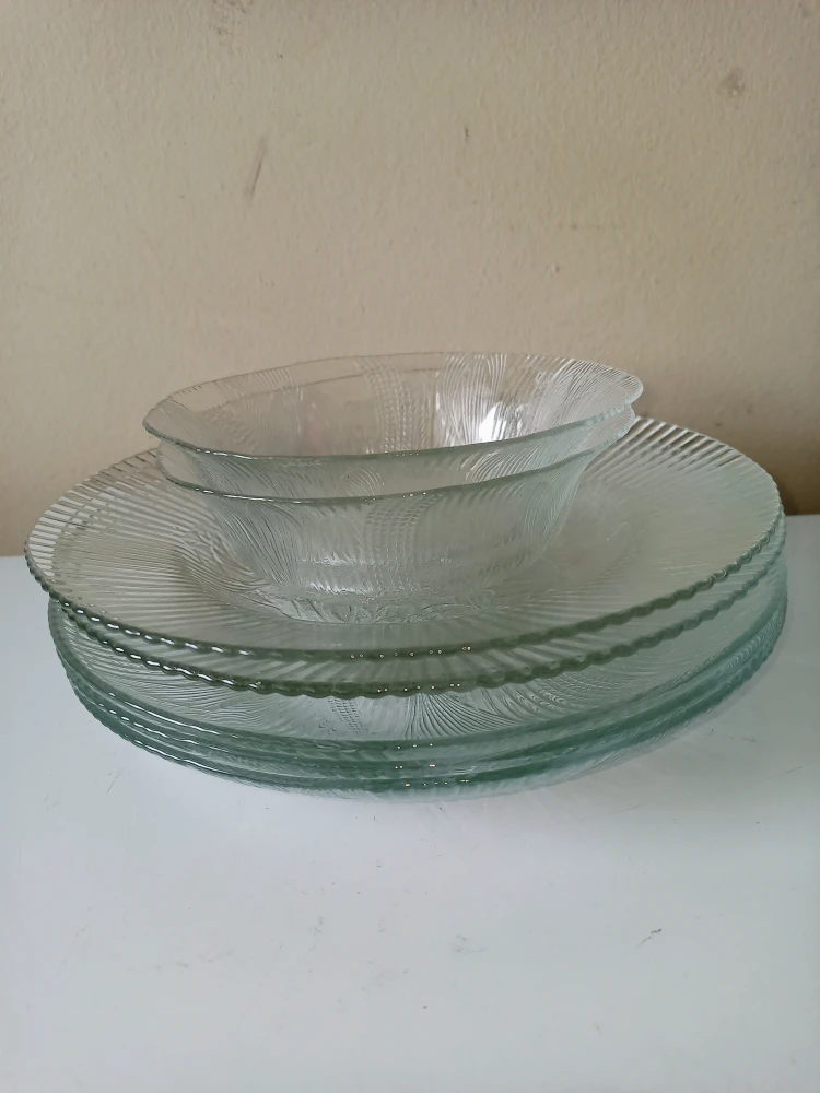 LikeNew$10all~7pc Pressed Glass image indicator(6)