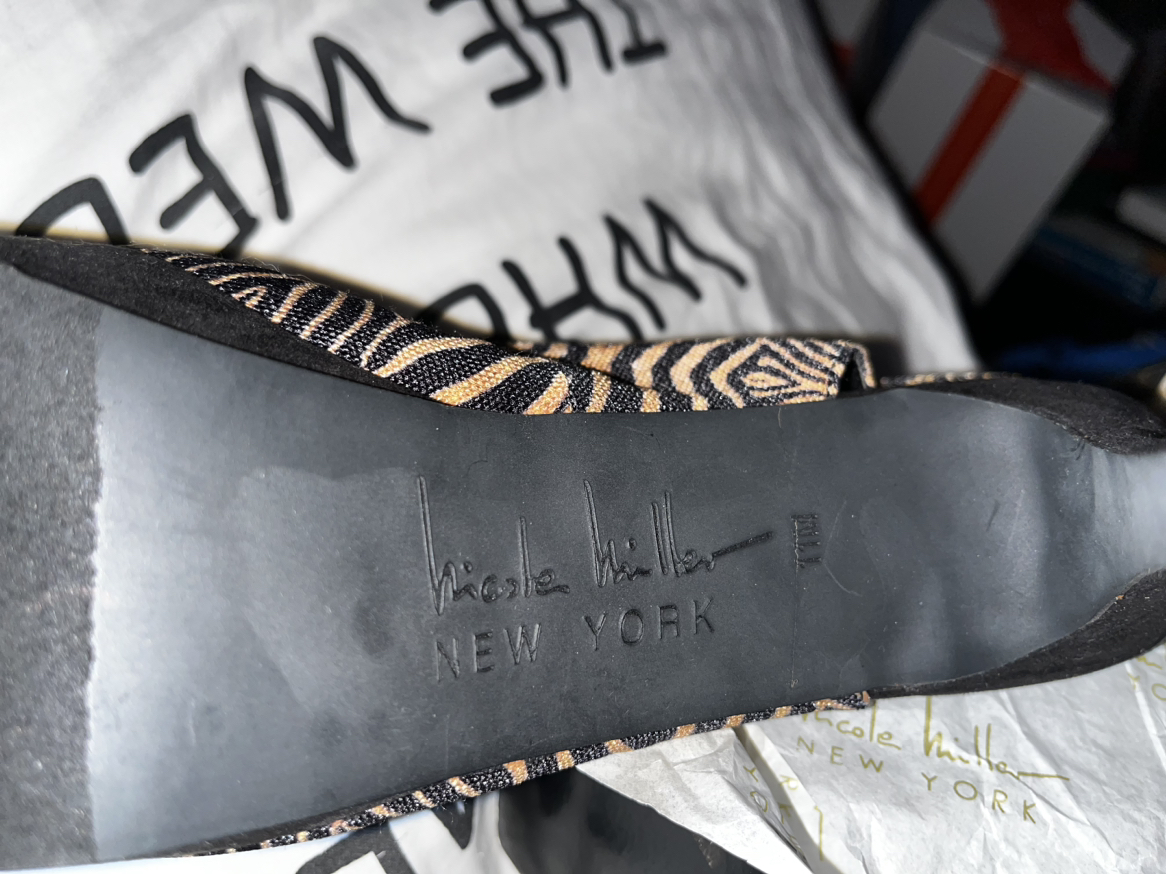 BNIB NICOLE MILLEr Open Toe Pump Heels image indicator(4)