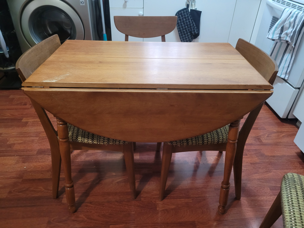 Kitchen Table and Chairs - photo 3