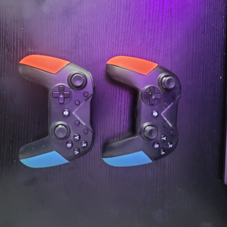 Nintendo Switch Controllers thumbnail