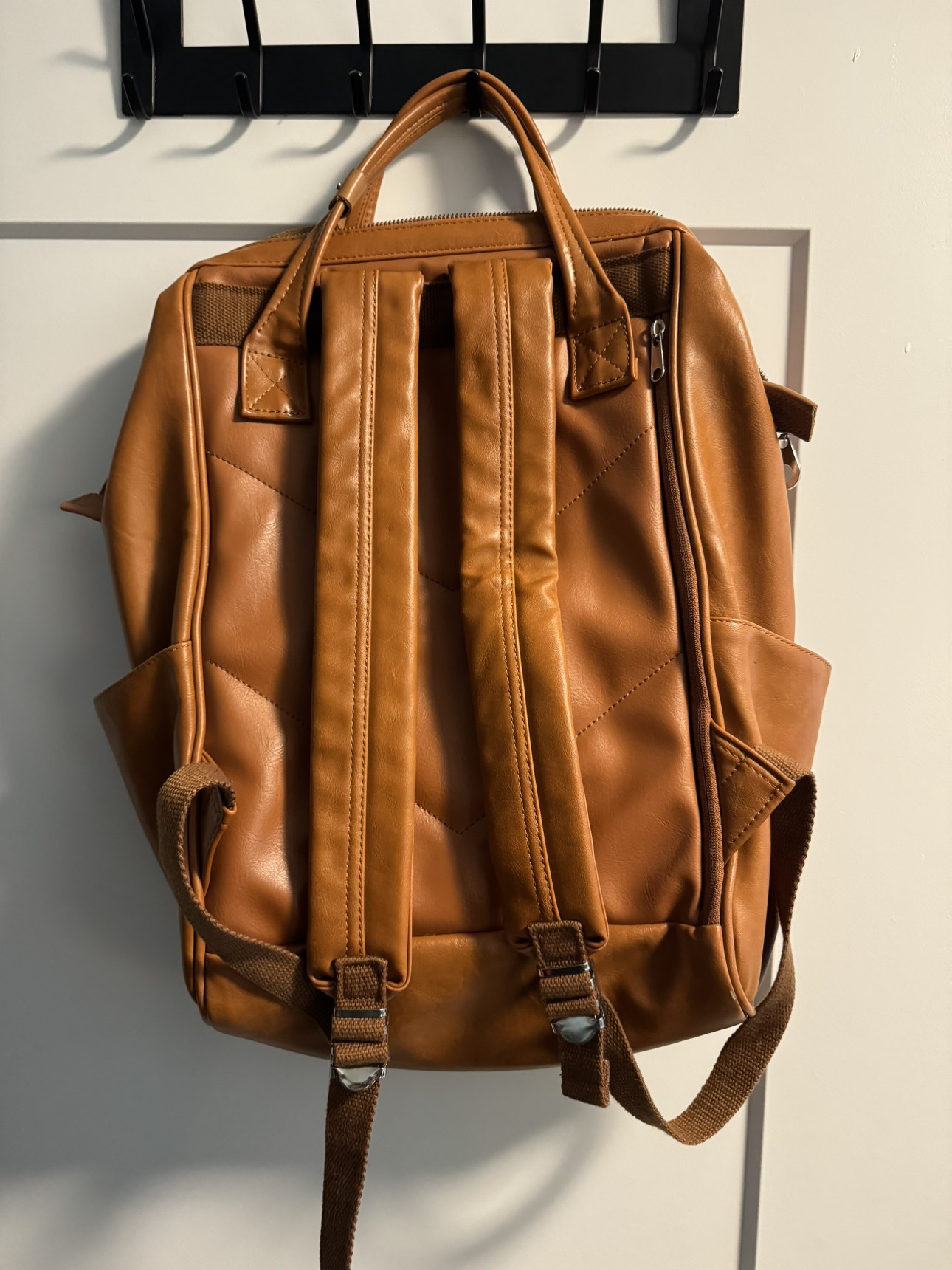 Anello Backpack - Leather - Brand New image indicator(2)