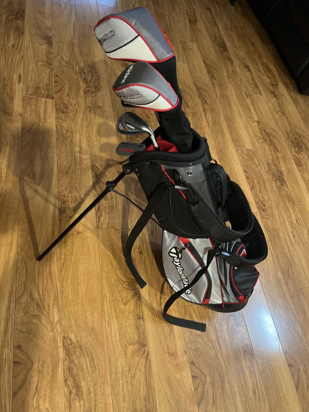 Kids TaylorMade golf Clubs thumbnail