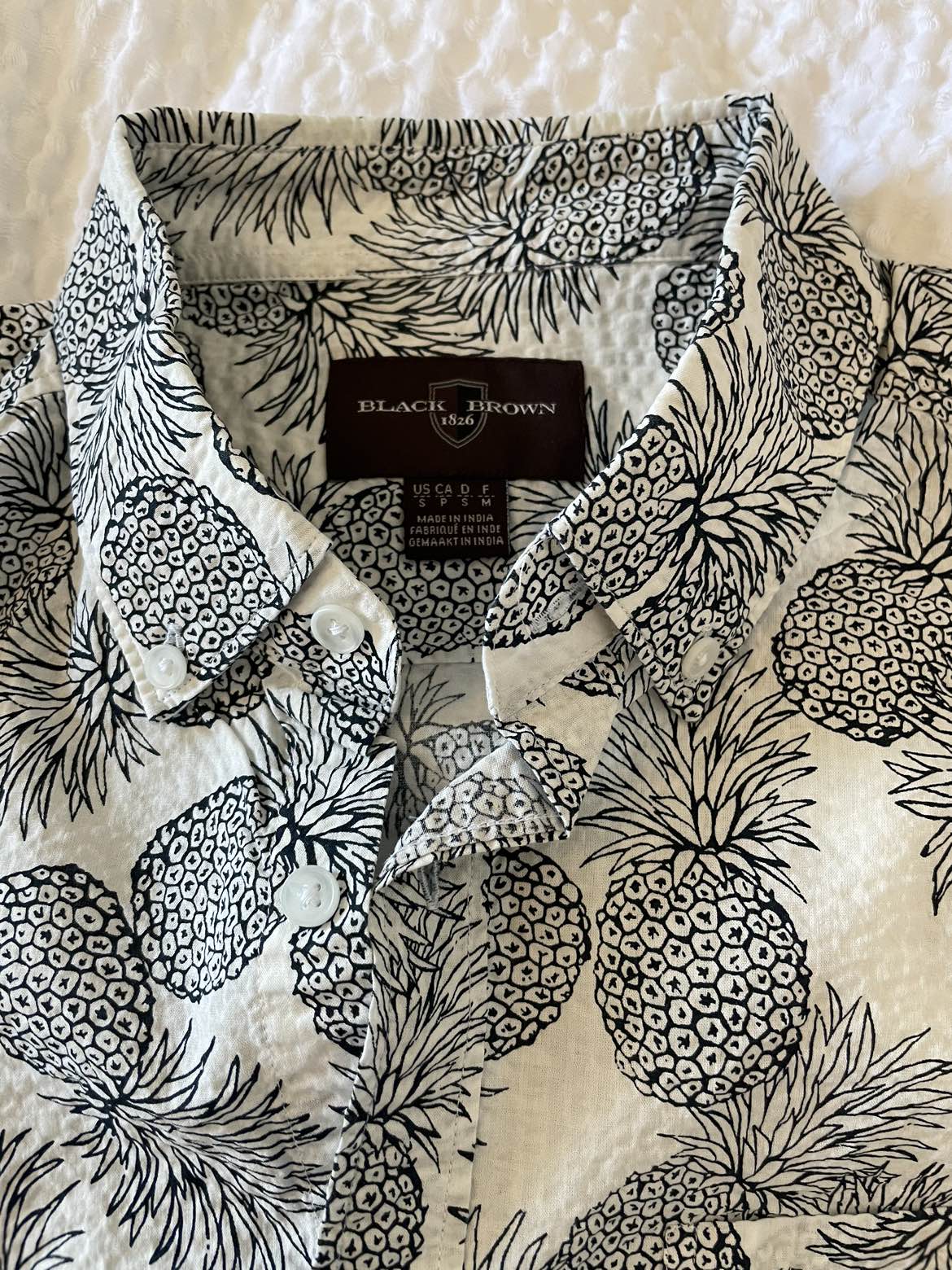 Pineapple shirt image indicator(3)