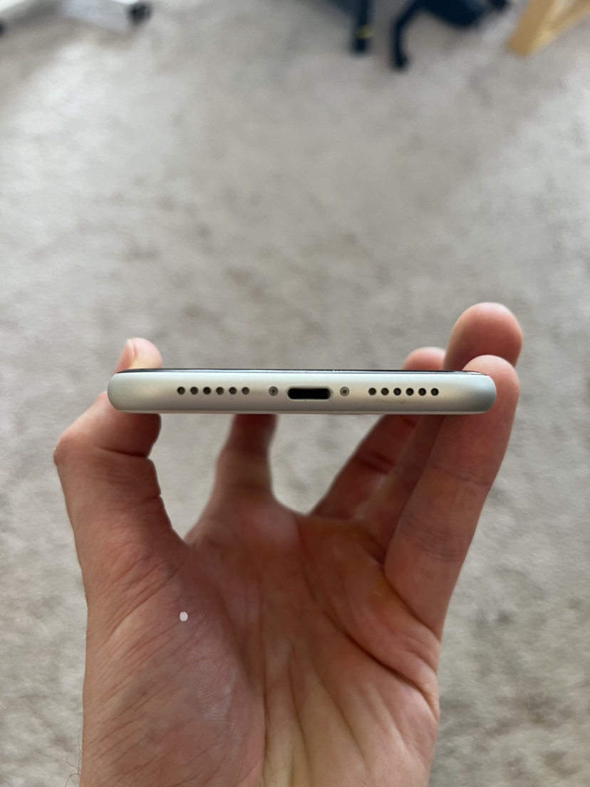 iPhone 11 unlocked - photo 4