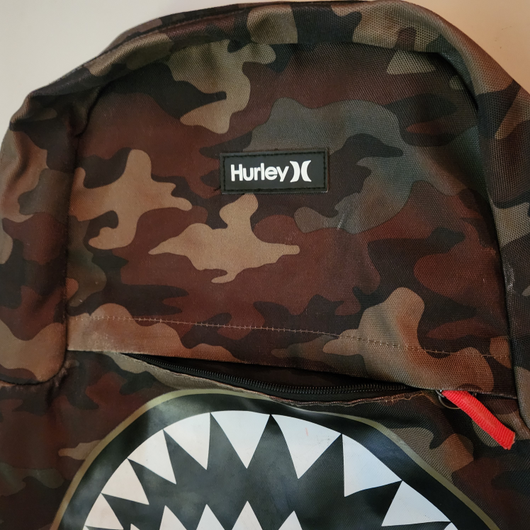 Hurley "Shark Bite" Camo Backpack - photo 4