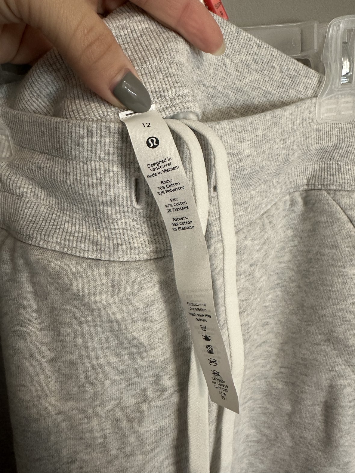 Lululemon’s cotton pants - photo 3