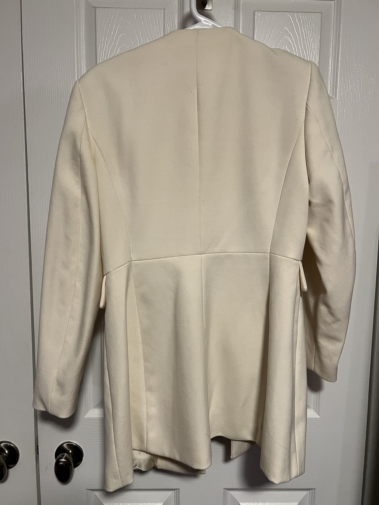 Zara Women’s Spring/Fall Light Coat (L)(LNC) image indicator(3)