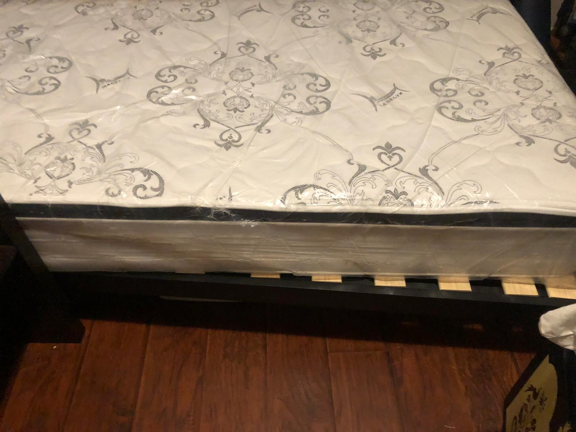 Bed - photo 3