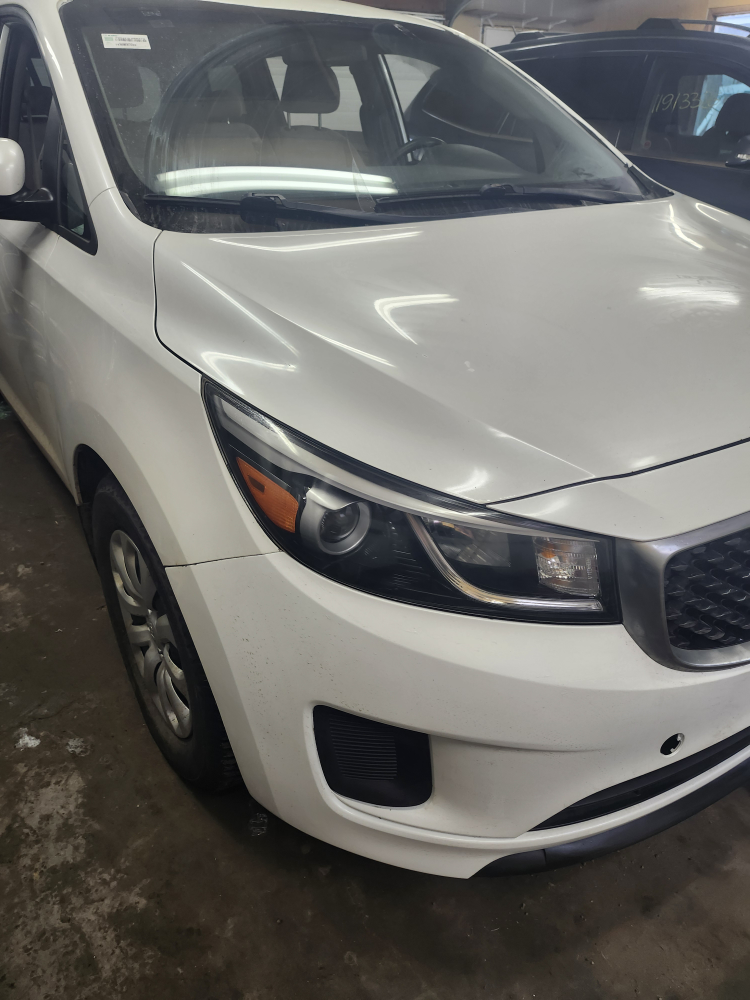 2017 Kia Sedona - photo 3