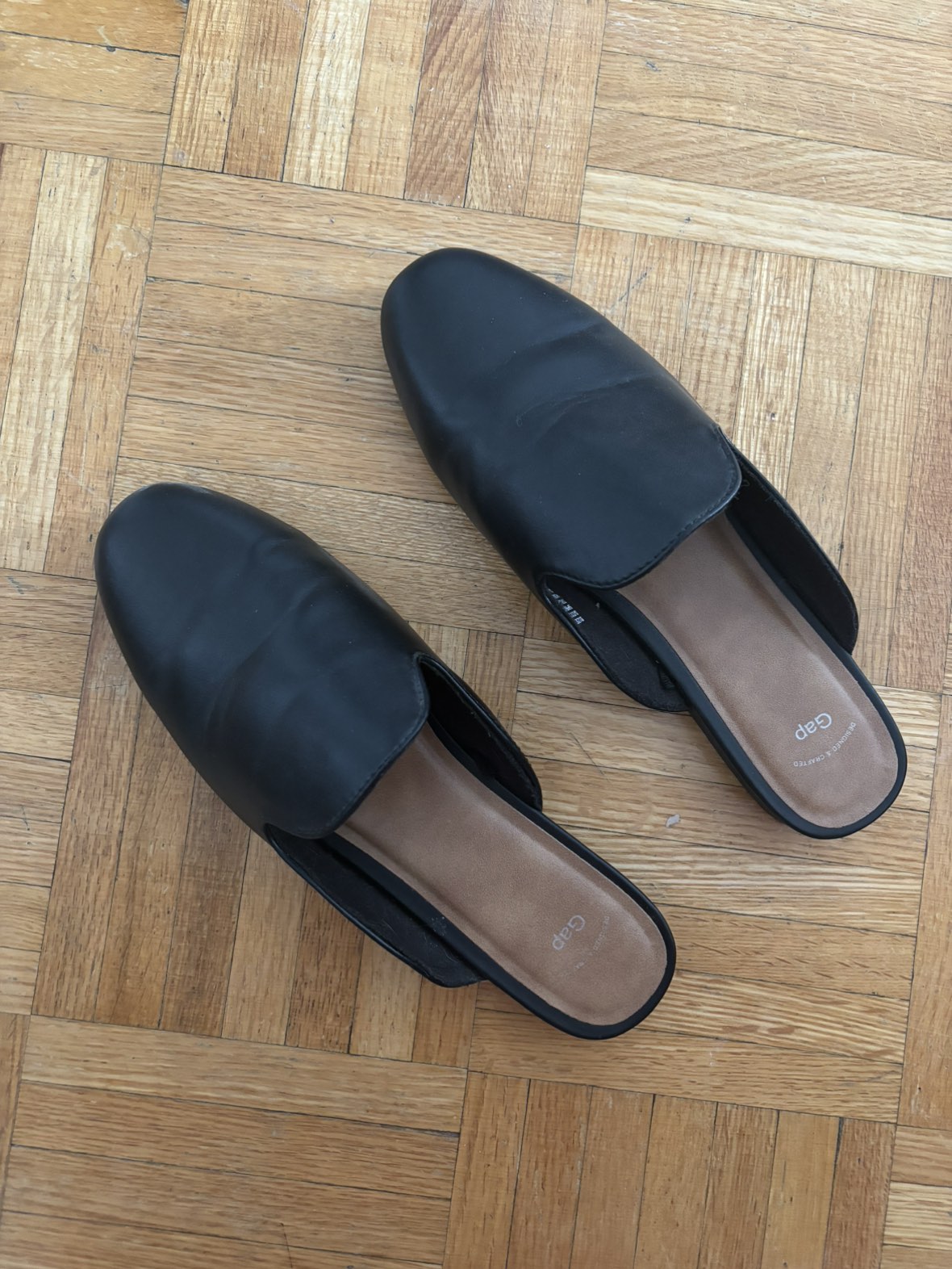 Women’s size 9 Mules #freecycle thumbnail