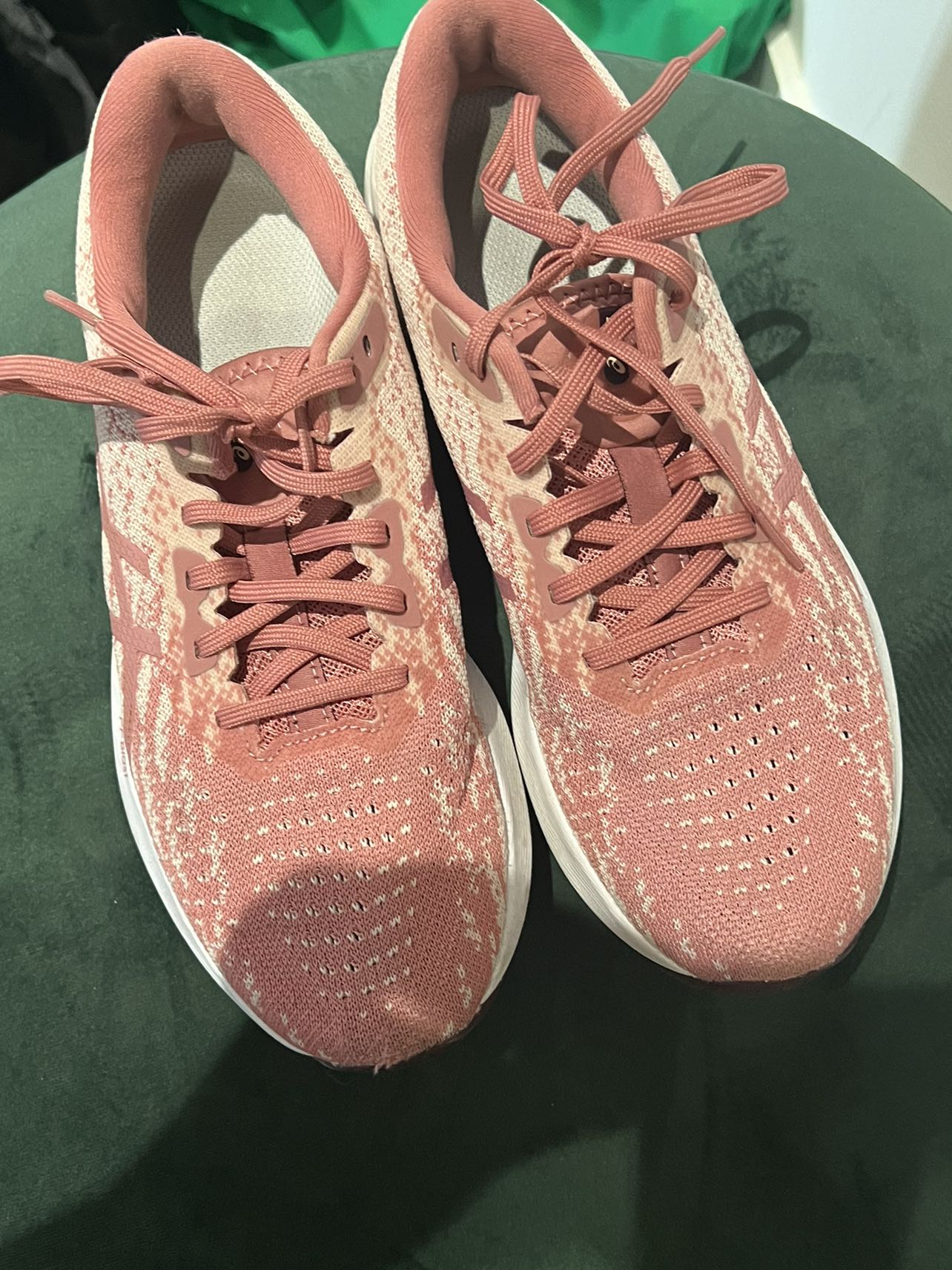 Asics running shoe size 8