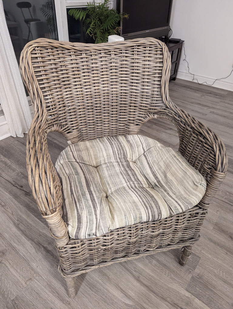 Wooden Arm-rest Chair thumbnail