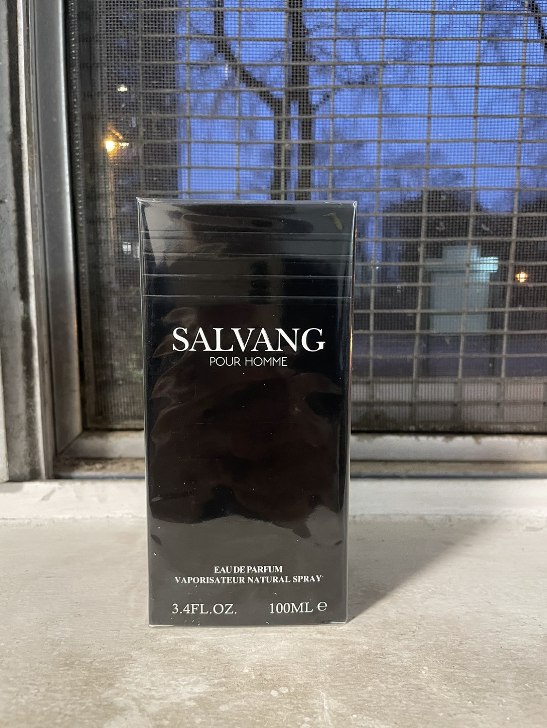 1:1 Men’s Colognes image indicator(4)