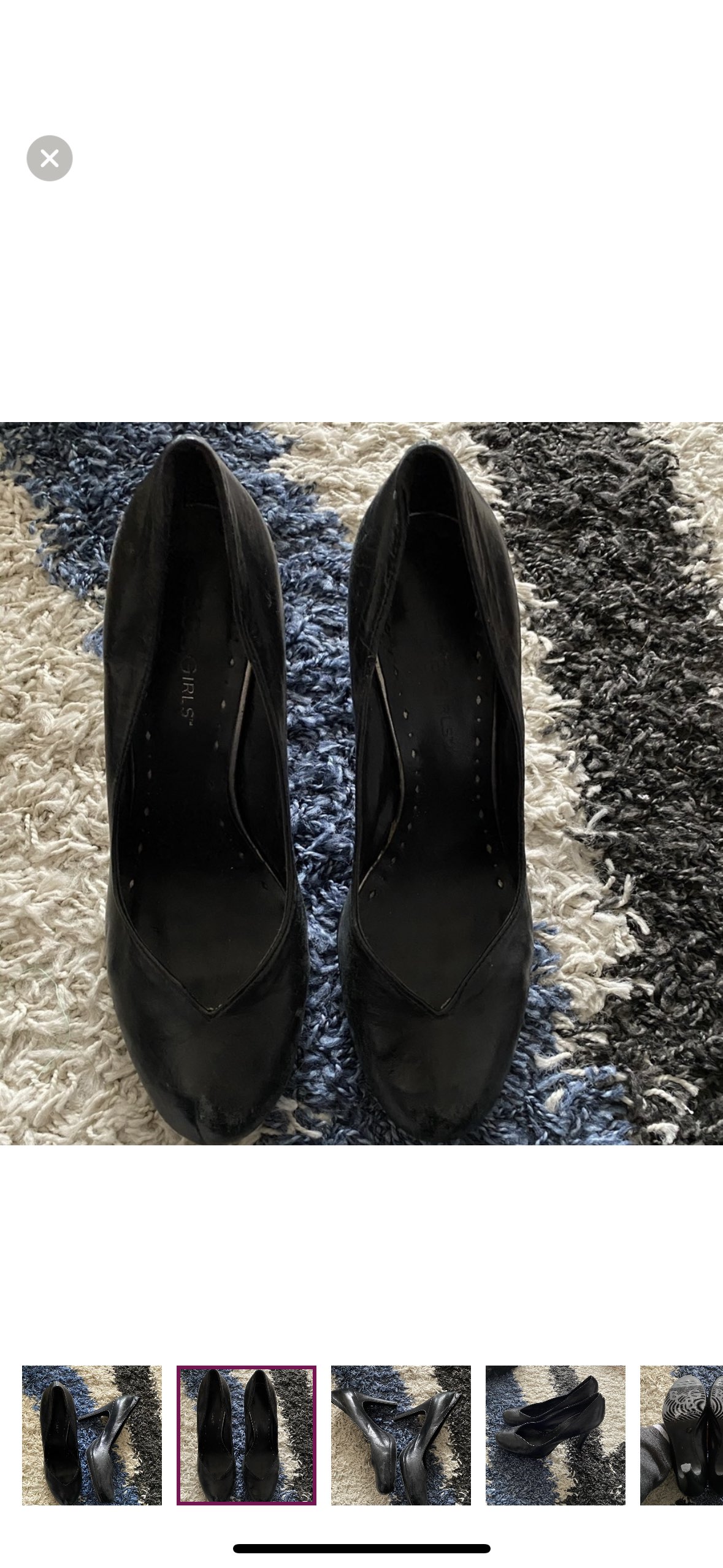 Black BCBG Pumps image indicator(2)