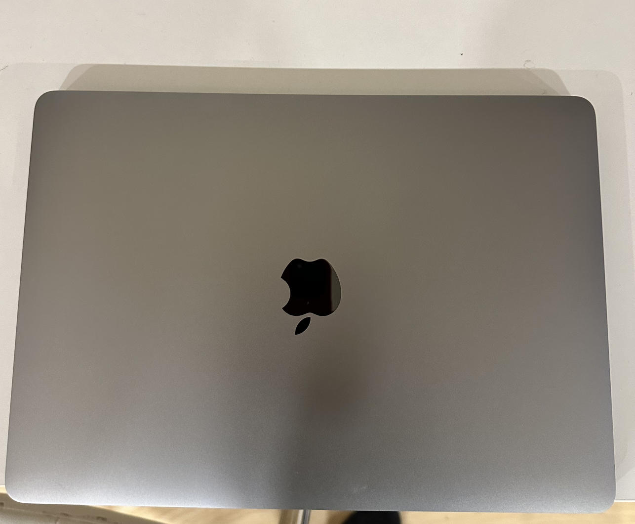 2020 MacBook Pro 13 inches image indicator(2)