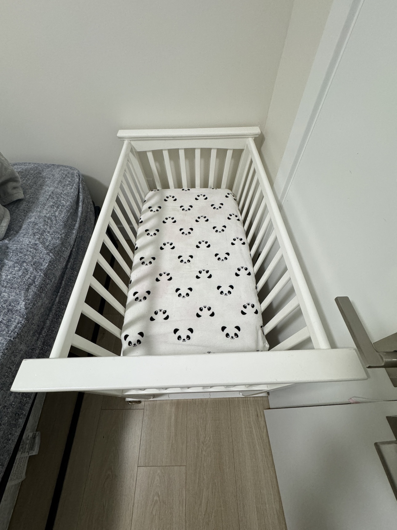 Jolly jumper mini crib