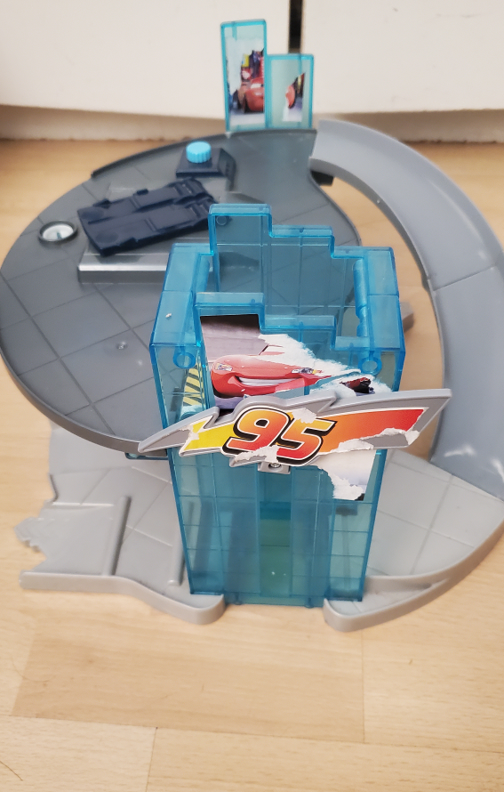 #freecycle Disney Pixal car 3 racing playset image indicator(2)