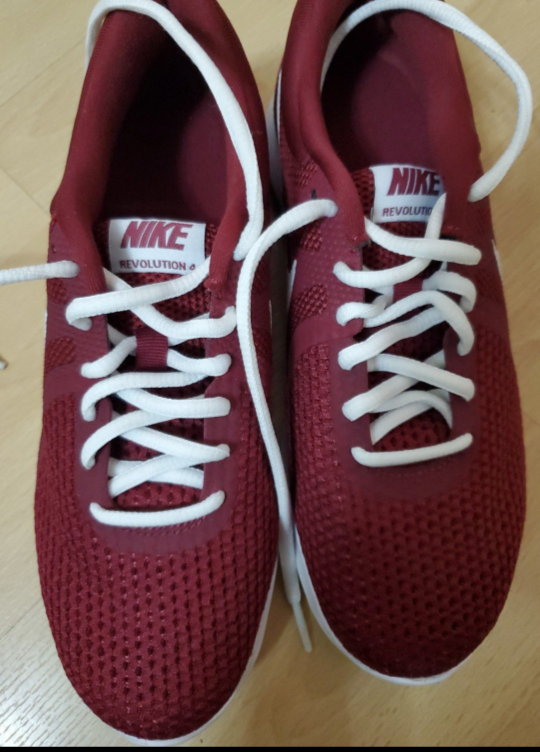 Nike Revolution 4 running sneaker image indicator(5)