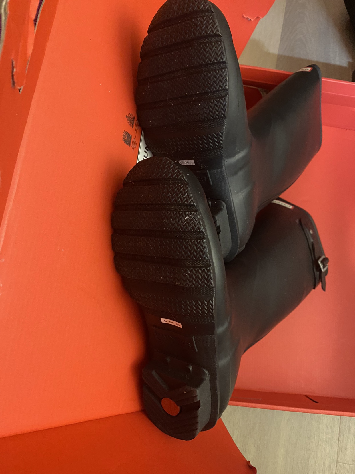 Brand New Hunter Tall Classic Rain Boots size 6 - photo 2