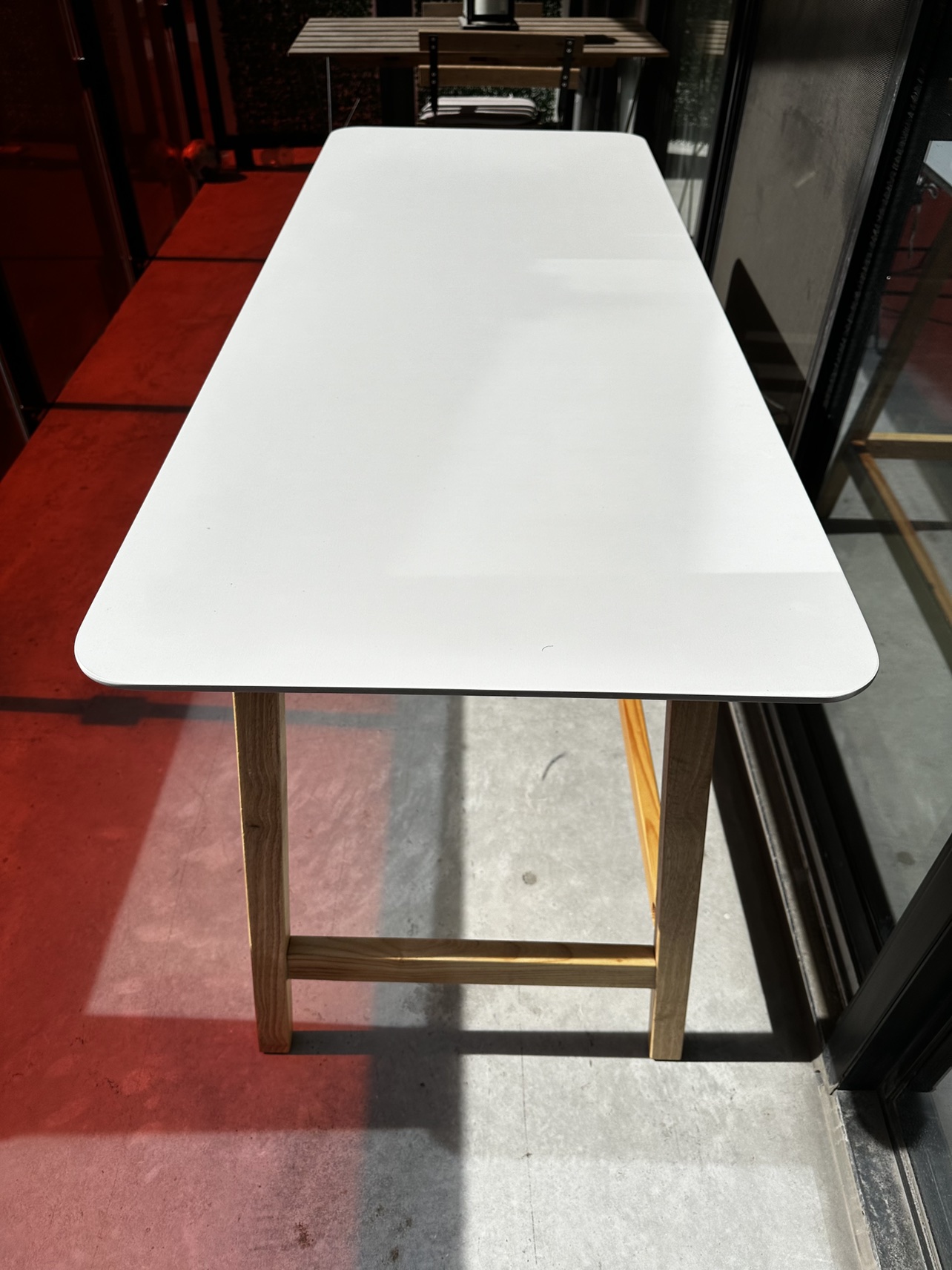 White Wooden Structube Desk image indicator(3)