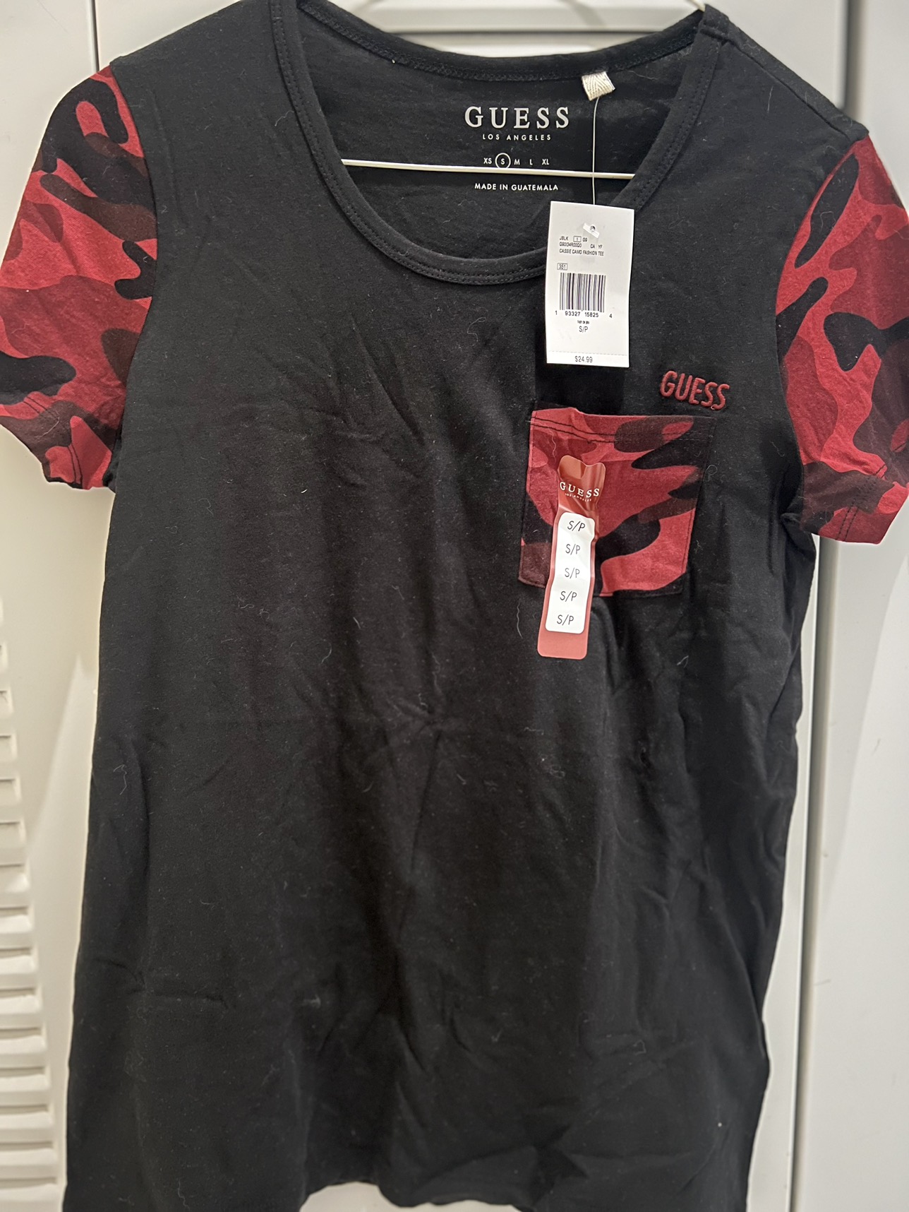 Guess shirt thumbnail