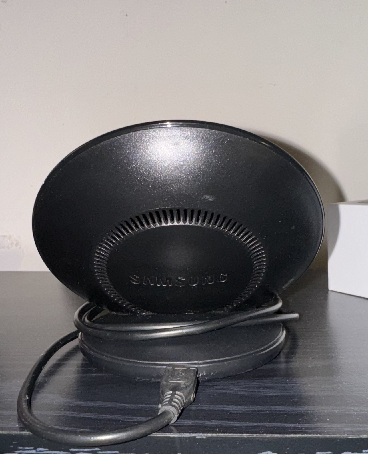 Samsung Qi Certified Fast Charge Wireless Charging Pad + Stand - photo 3