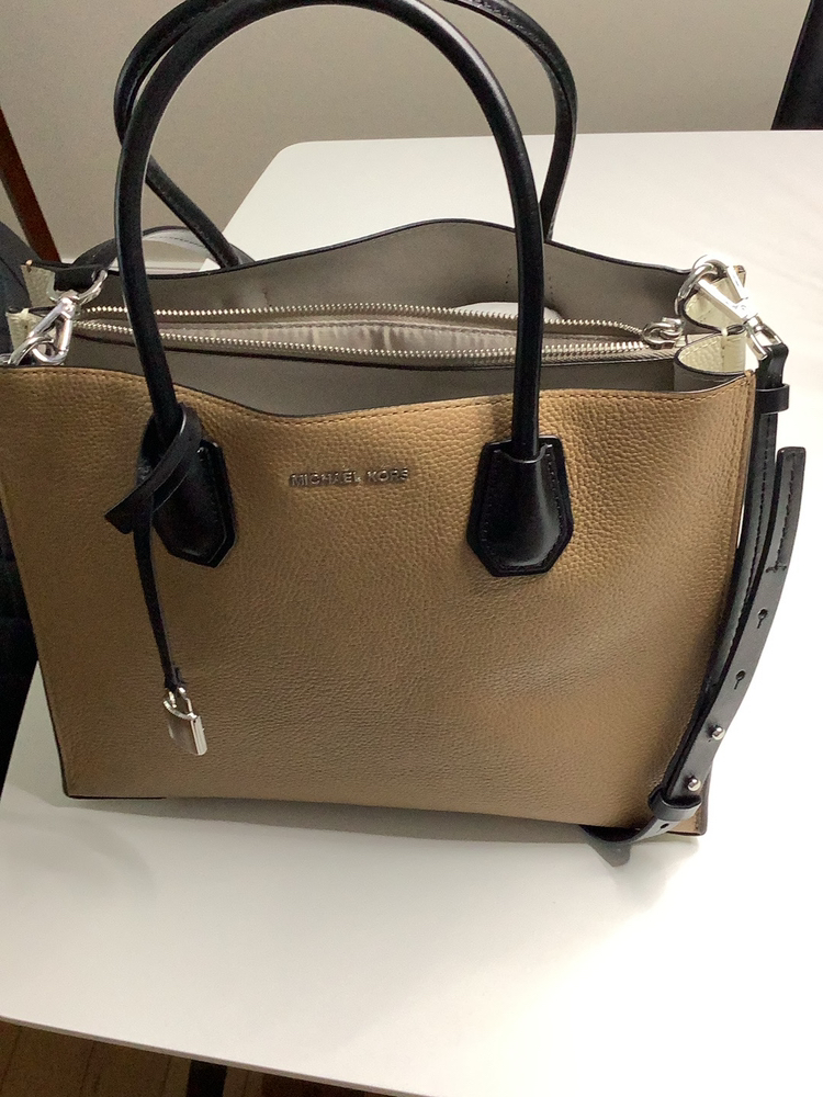 Authentic Michael Kors Bag - photo 3
