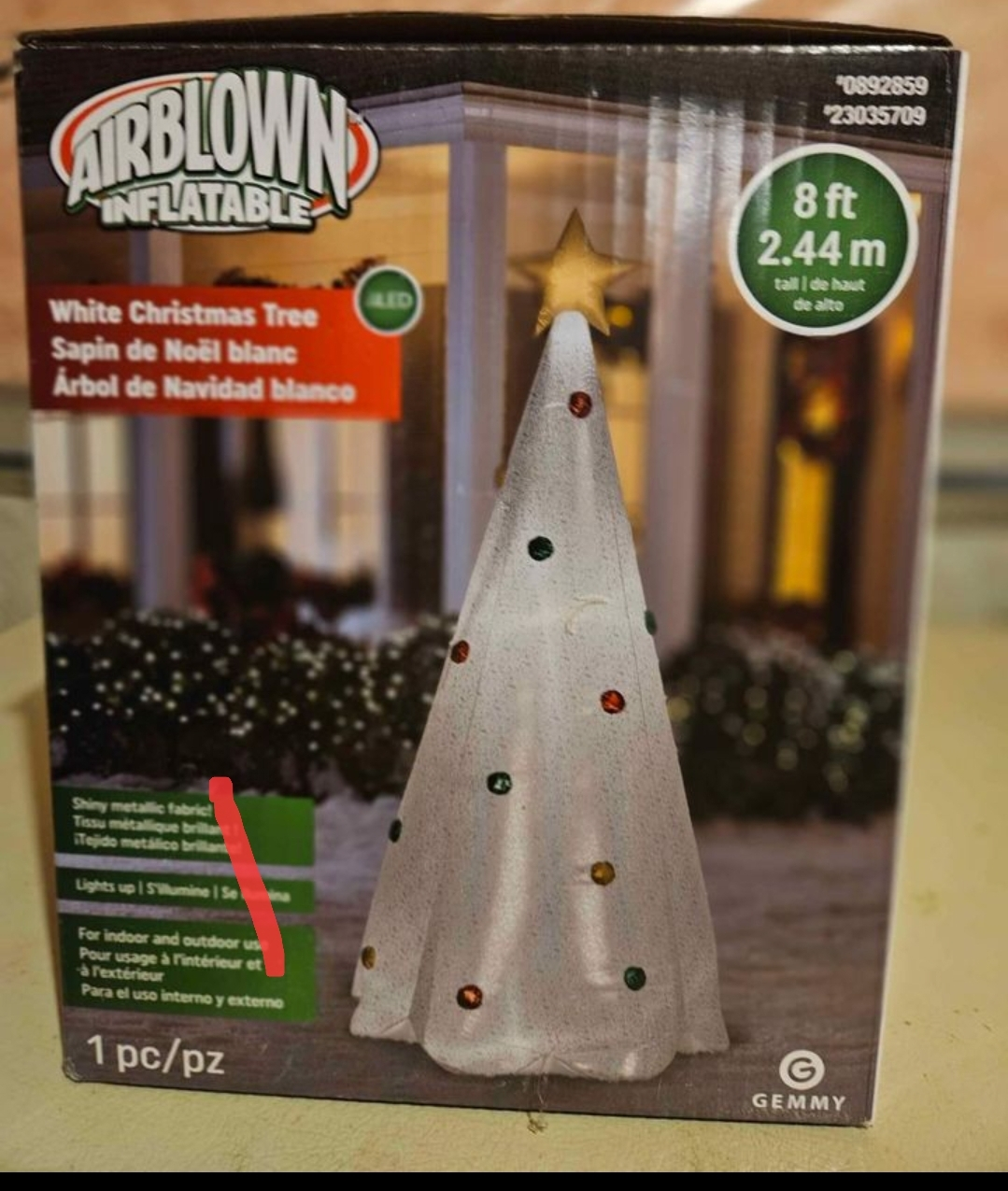blow up Chirstmas tree thumbnail