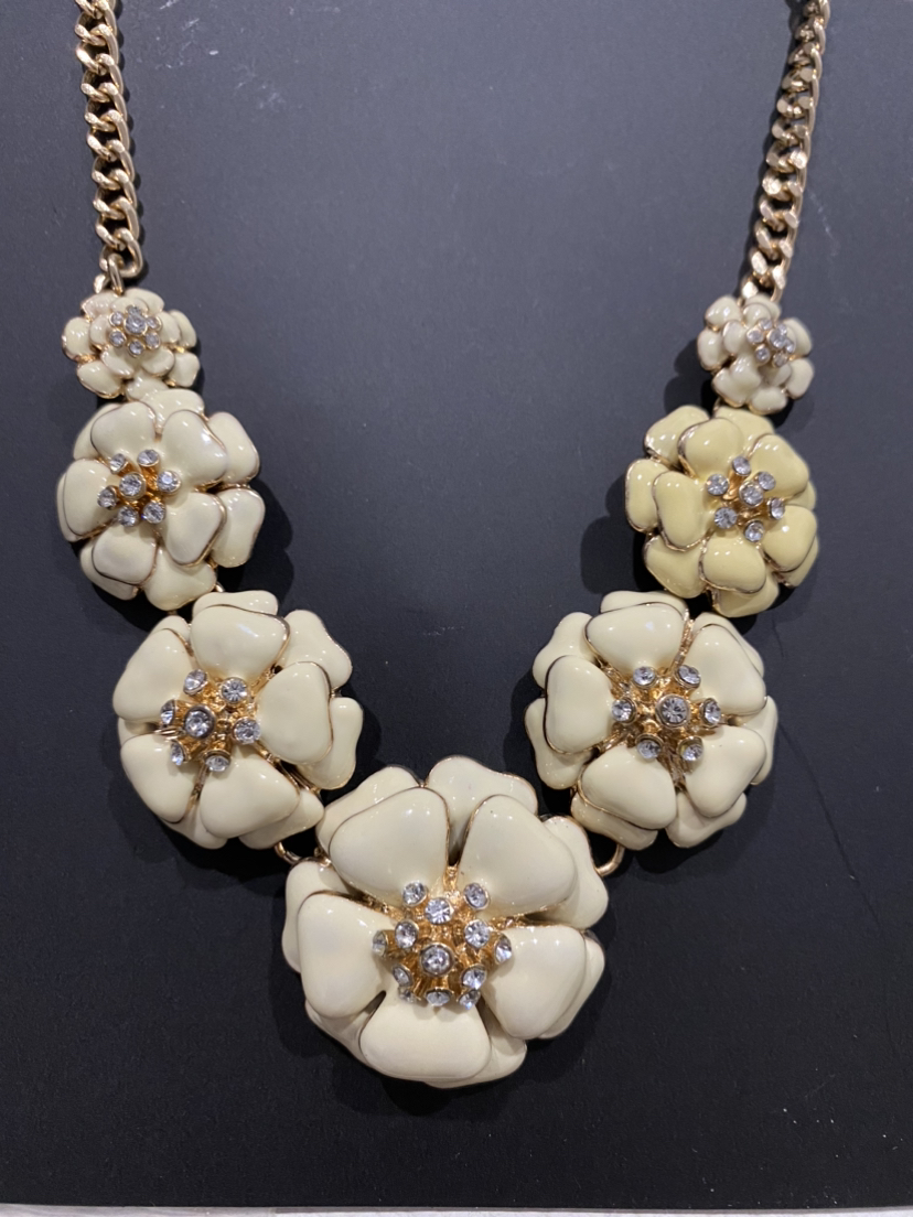 Free necklace #freecycle thumbnail