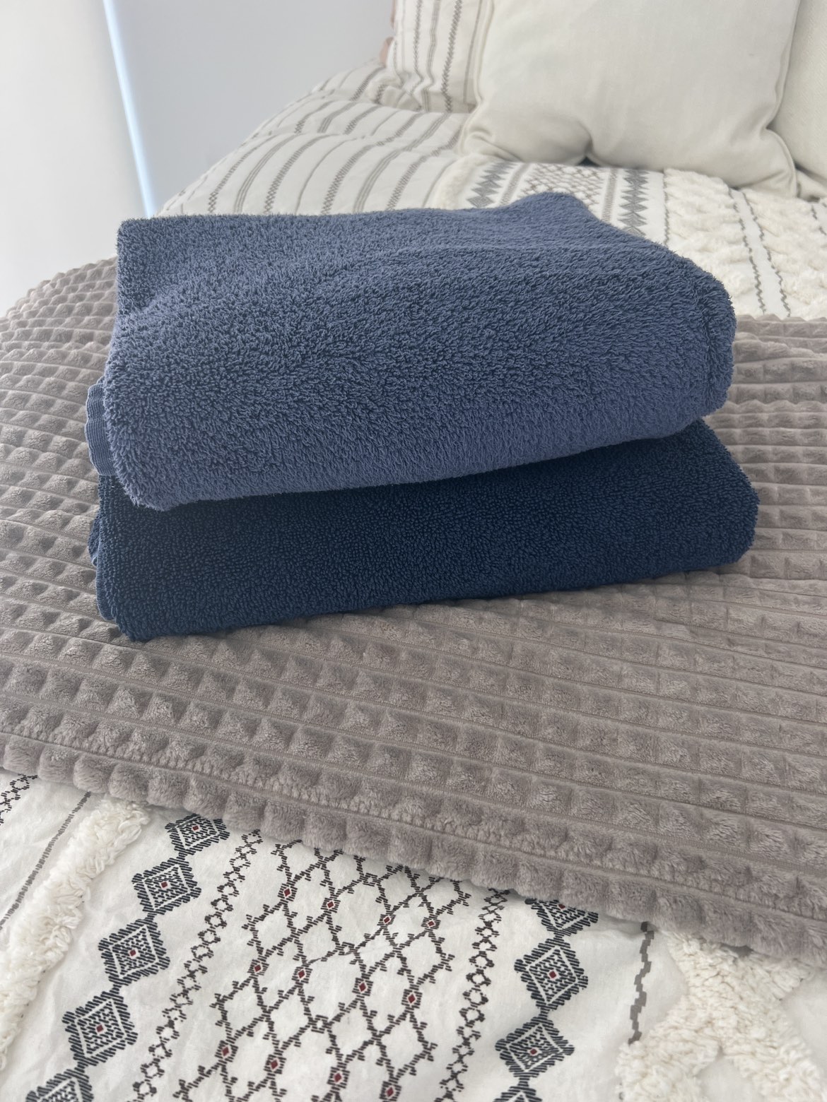 🔹FREE 🔹 Navy bath towels thumbnail