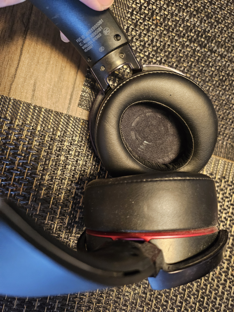 Like New Sony Extra Bass On-Ear Headphones image indicator(5)