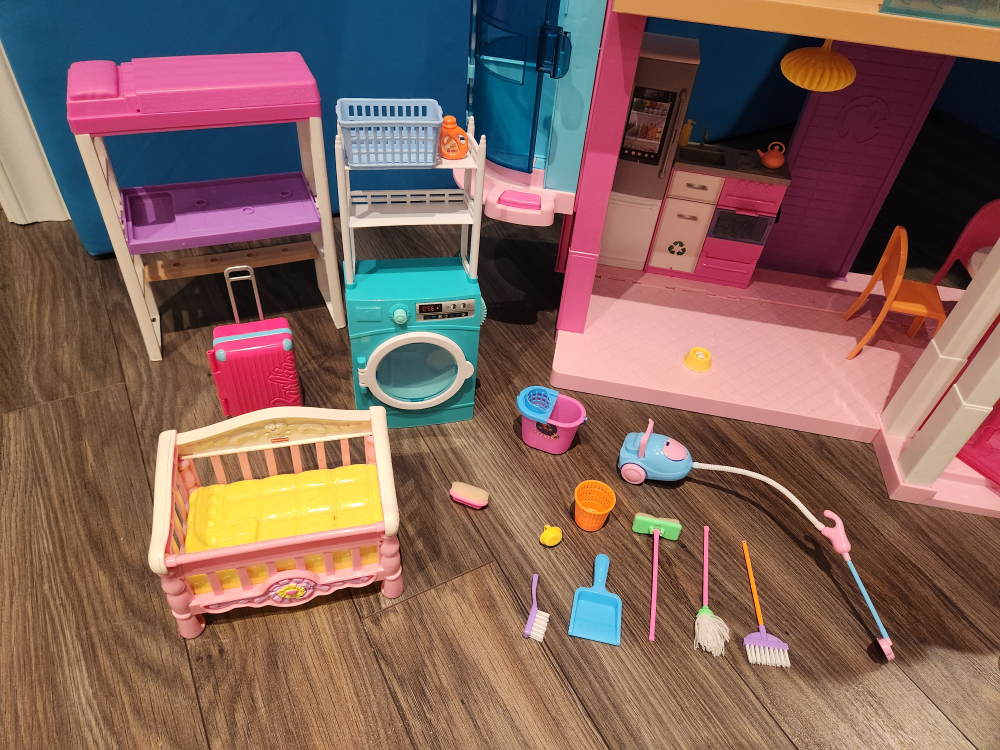 Barbie Dream House image indicator(2)