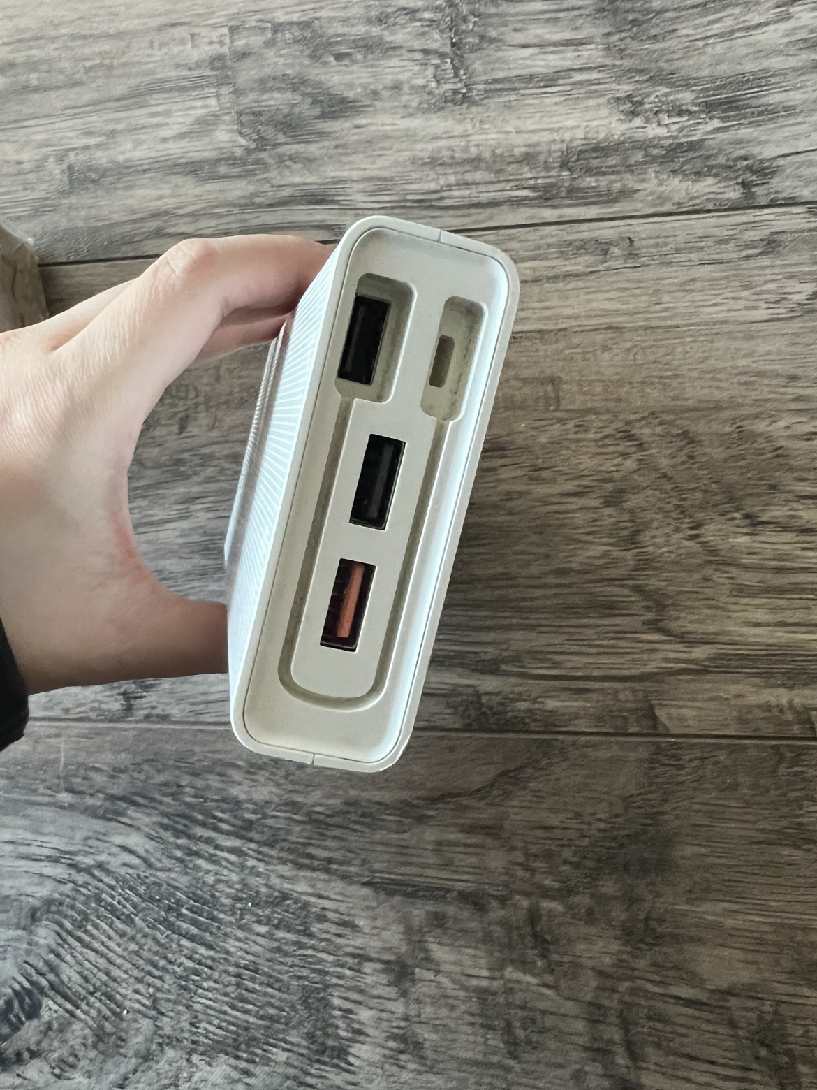 Portable Charger - photo 3
