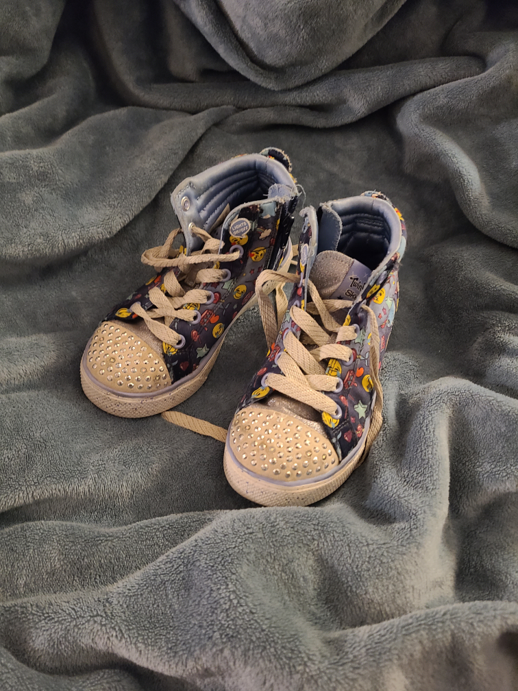 girl's Kids shoes 3 pairs image indicator(10)