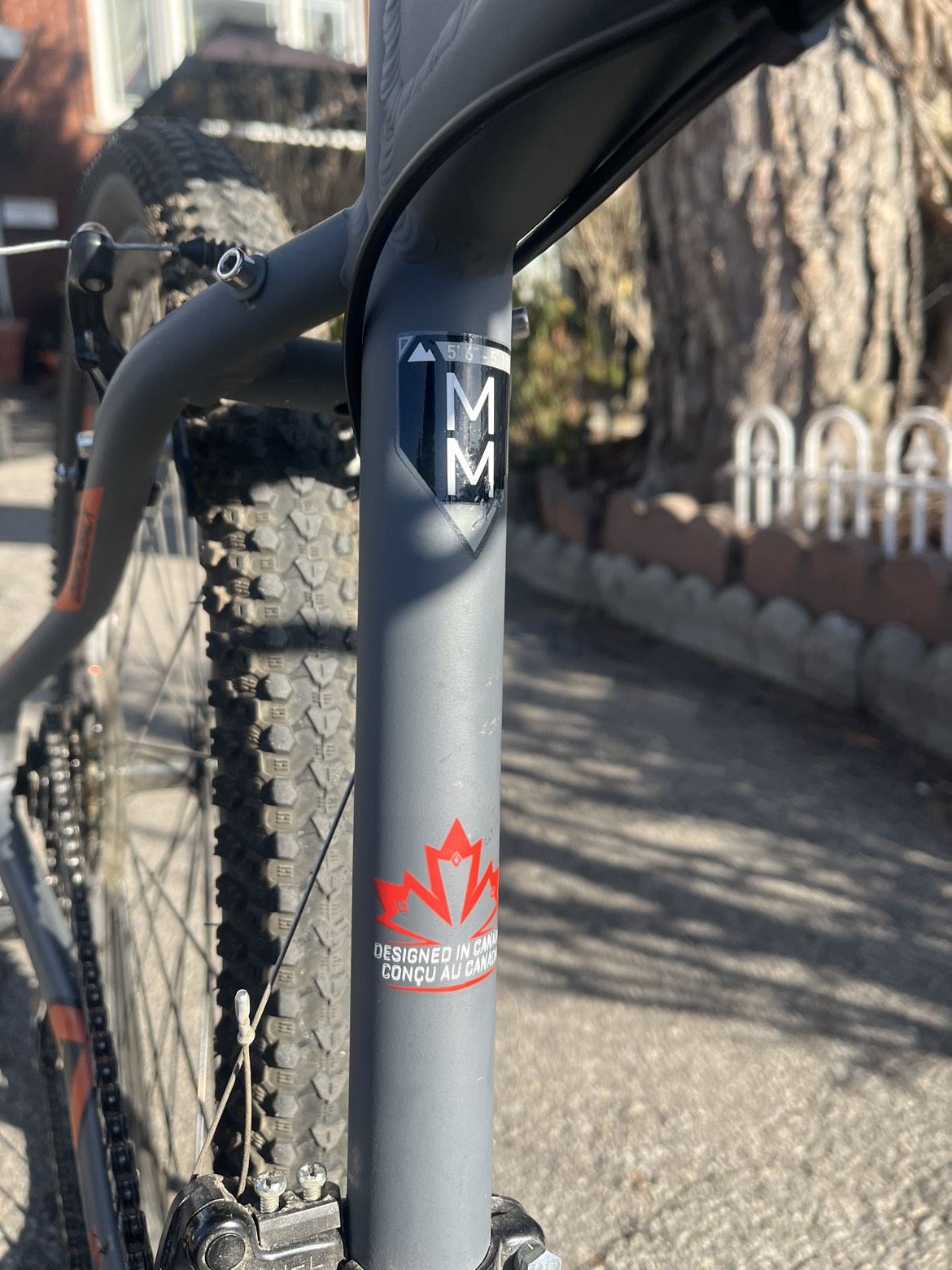 Unisex Diamondback commuter bike Medium frame Mint condition image indicator(9)